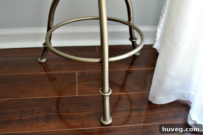 1-Closeup of Bottom of Stool Feet