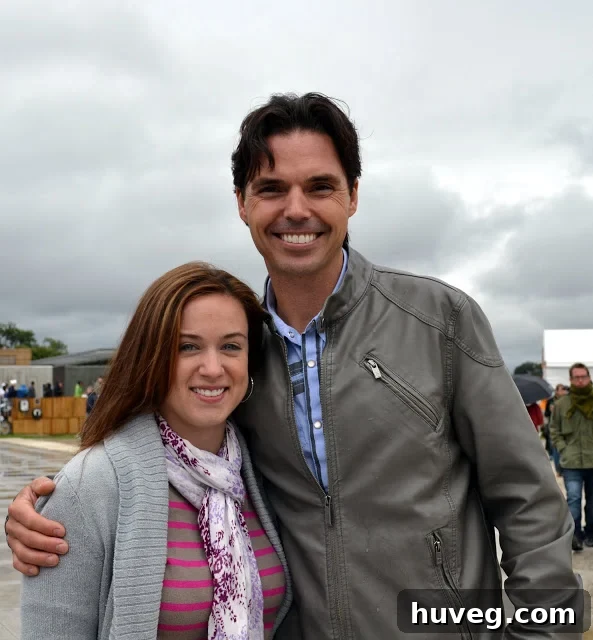 Blogger Sarah and HGTV's Brooks Utley smiling together during the Solar Decathlon tour