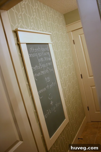 Inspirational stenciled wall showcasing a unique pattern and effective color scheme.