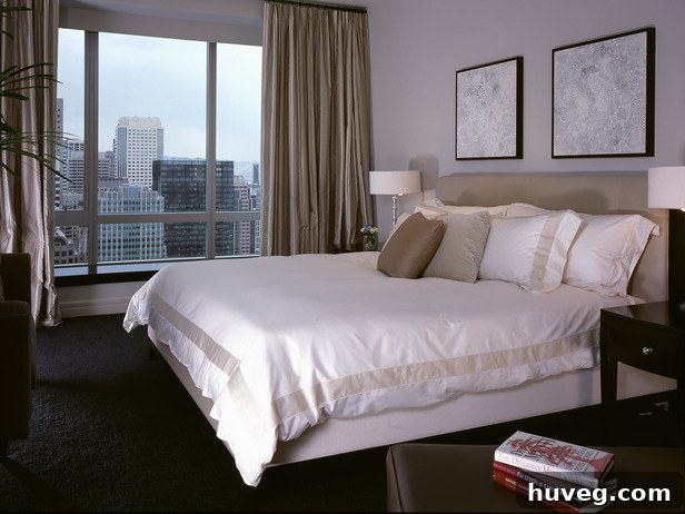 Inspiration bedroom with ivory bedding