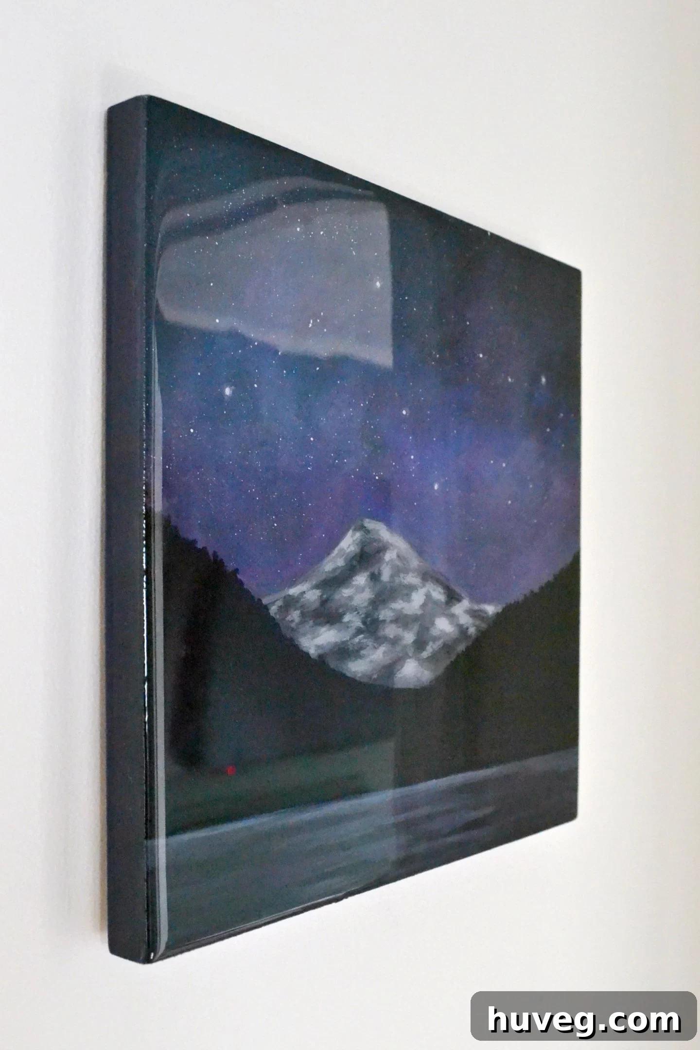 Side view resin sealed mountain painting