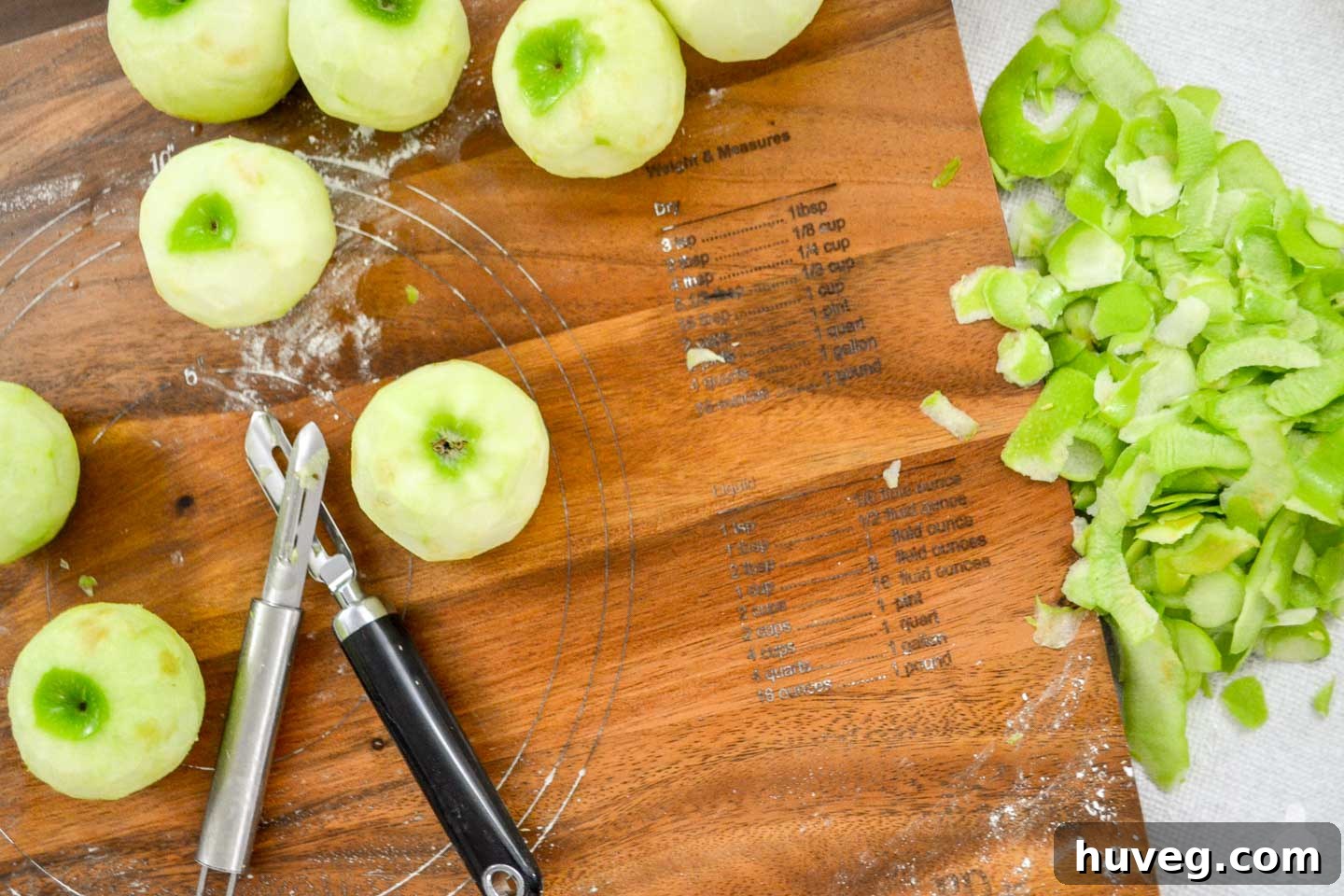 peeled granny smith apples