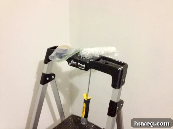 How to Keep a Paint Brush From Drying Out between paint sessions