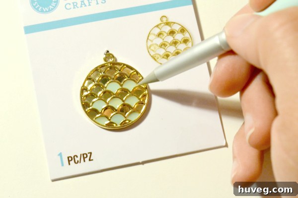 Silicone-tipped tool for cleaning excess enamel from jewelry