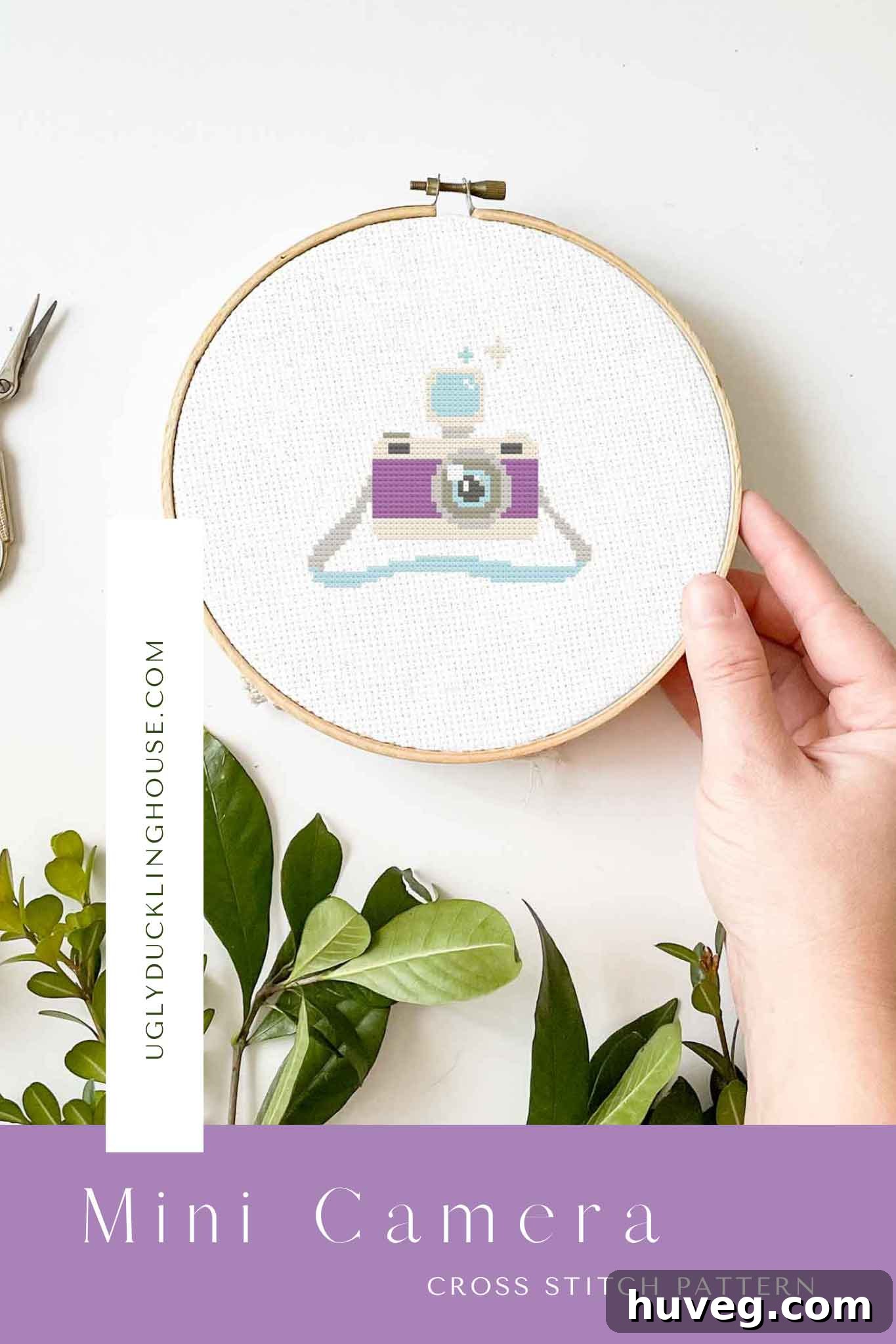 mini camera beginner cross stitch pattern