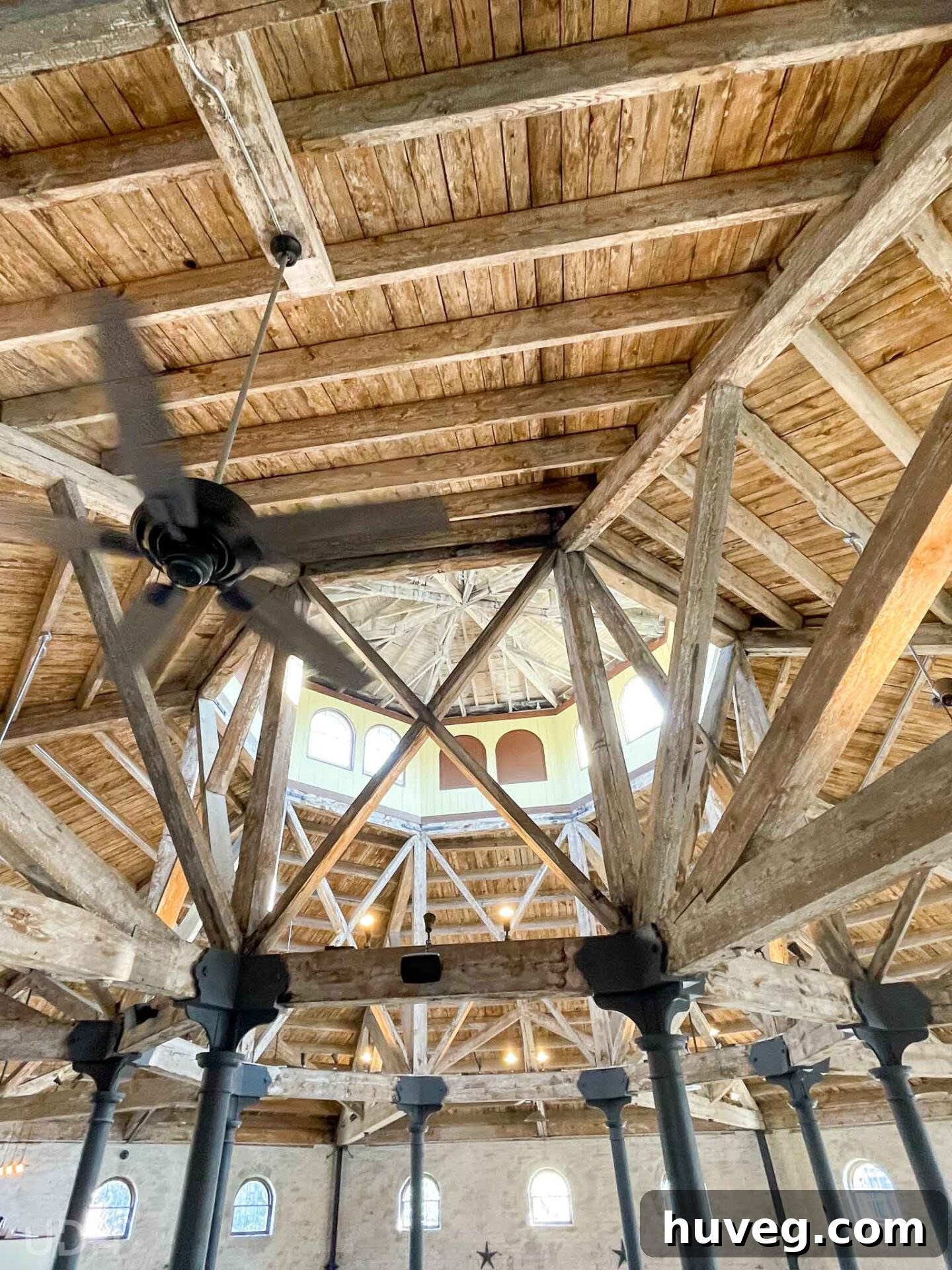 A charming wooden roof in the city, a detail we found particularly appealing during our house hunt.