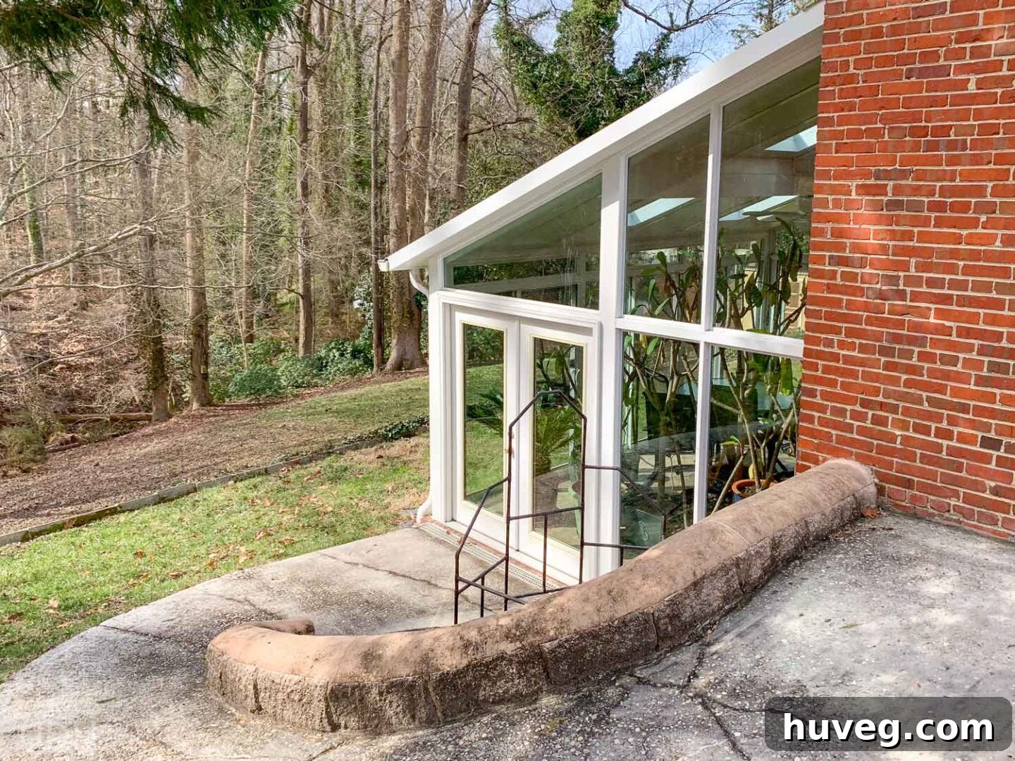 Attached sunroom off of the detached garage