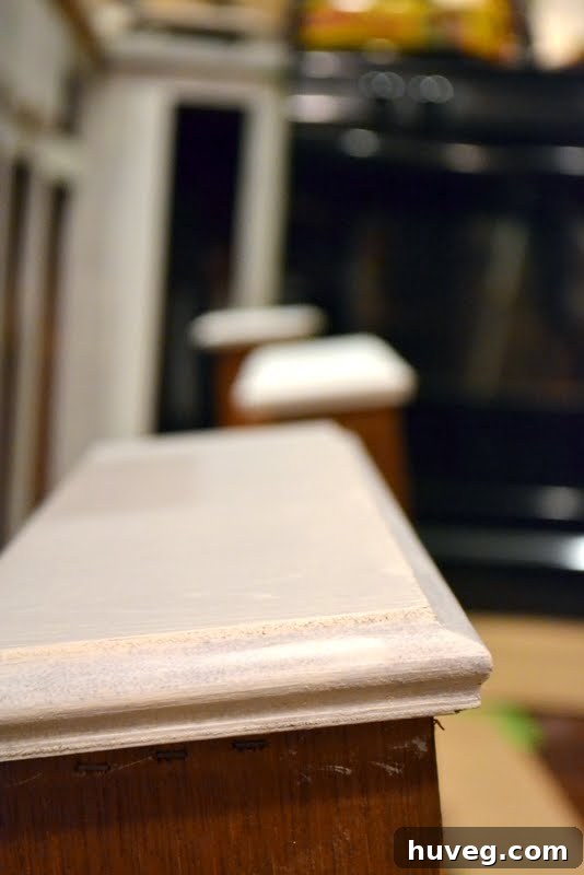 priming kitchen cabinets and drawers
