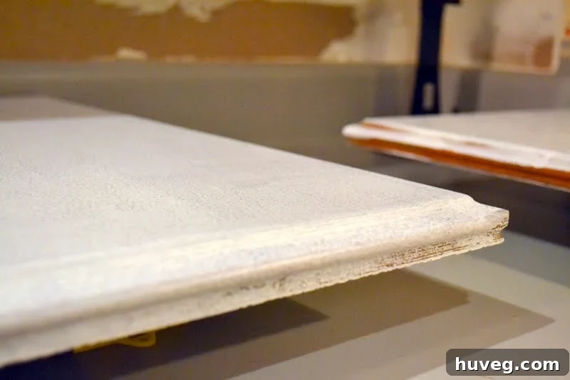 priming kitchen cabinets and drawers