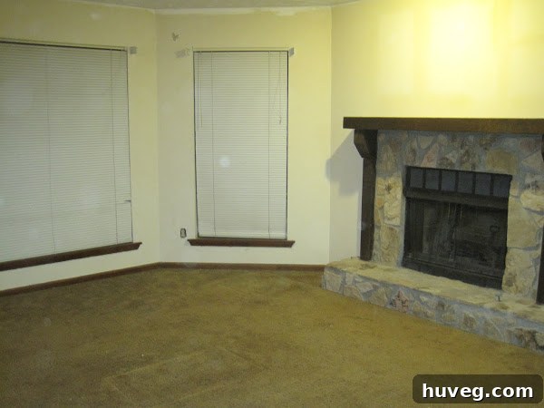 Living room before renovation with picture outlines