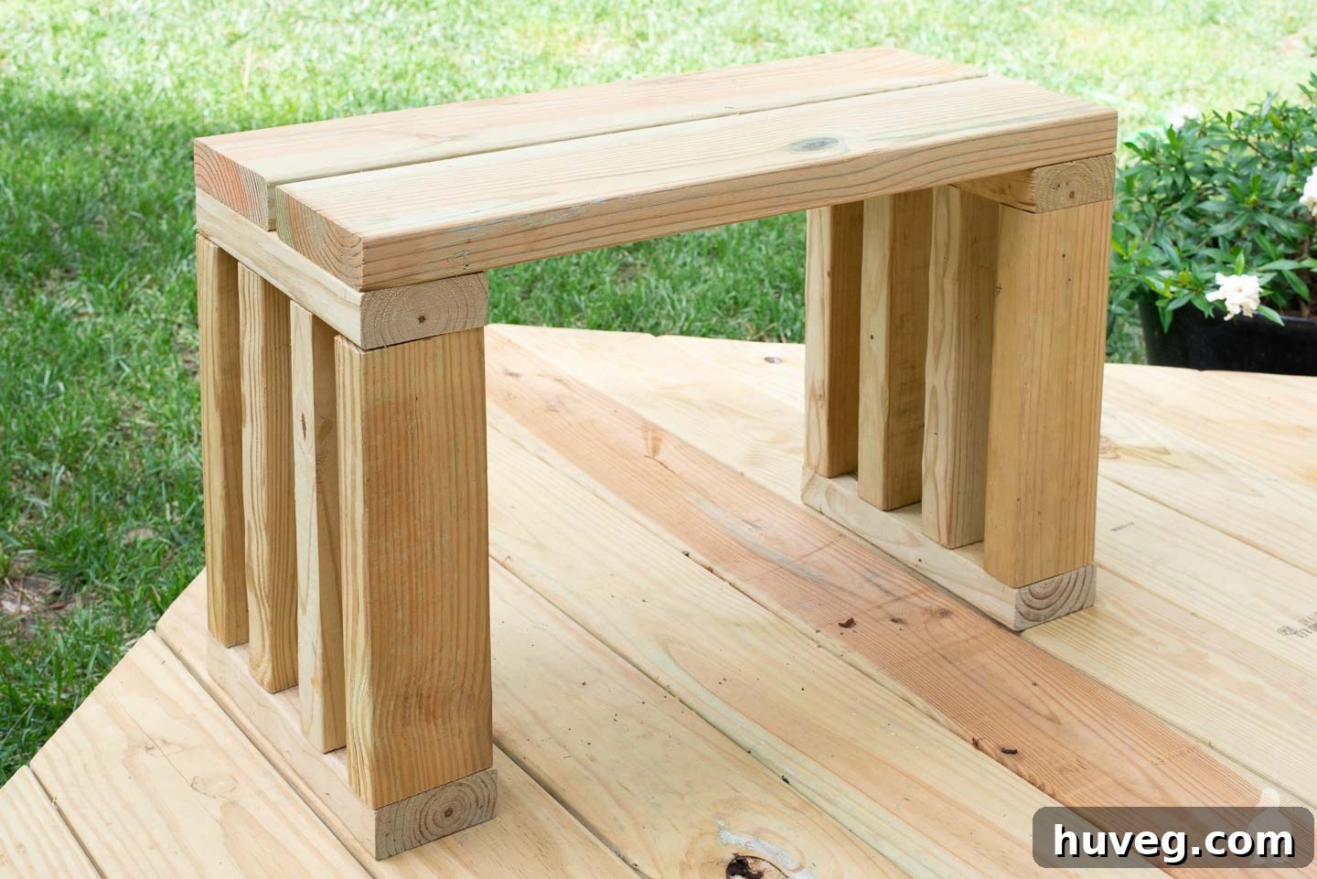 DIY Scrap Wood Outdoor Bench Seat - Garden Bench Plans - Deck Boards and Scrap 2x4s