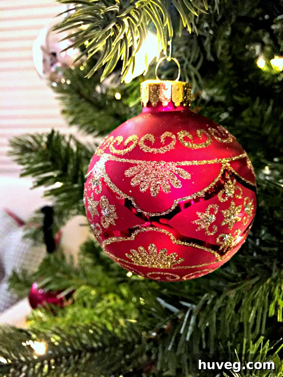 red tree ornament