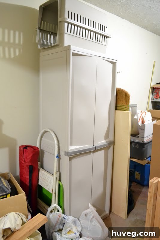Effective vertical cabinet storage solutions