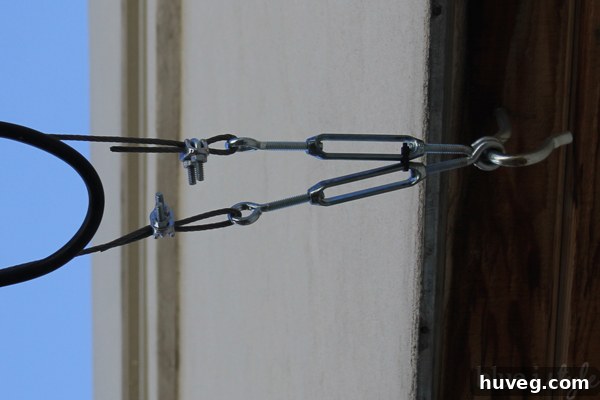 Blue i Style - How-To-Hang-String-Lights